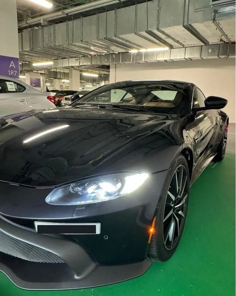 2020 Aston Martin Vantage in Dubai