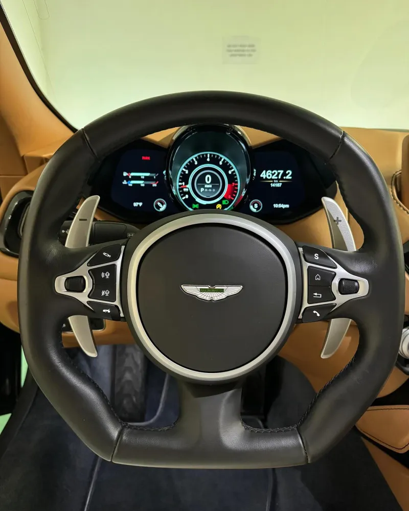 2020 Aston Martin Vantage in Dubai