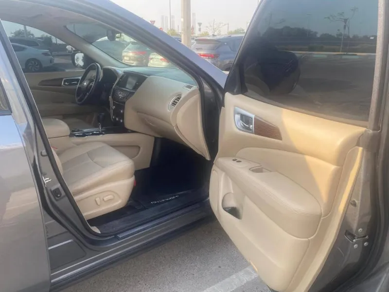 2020 Nissan Pathfinder in Dubai