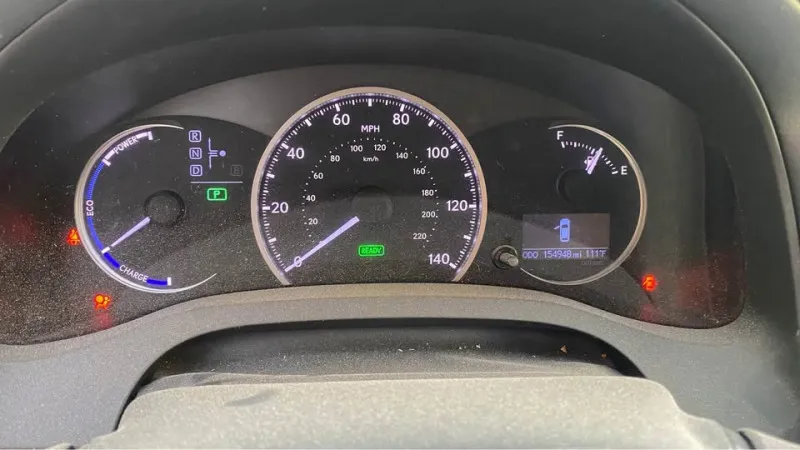 2013 Lexus CT200H in Dubai