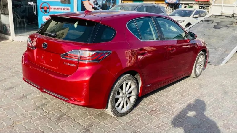 2013 Lexus CT200H in Dubai