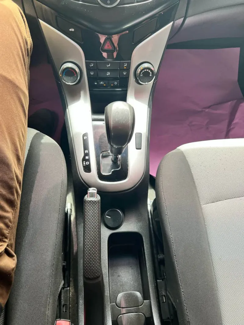 2016 Chevrolet Cruze in Dubai