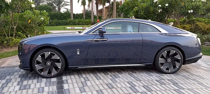 2025 رولز رويس سبيكتر in Dubai