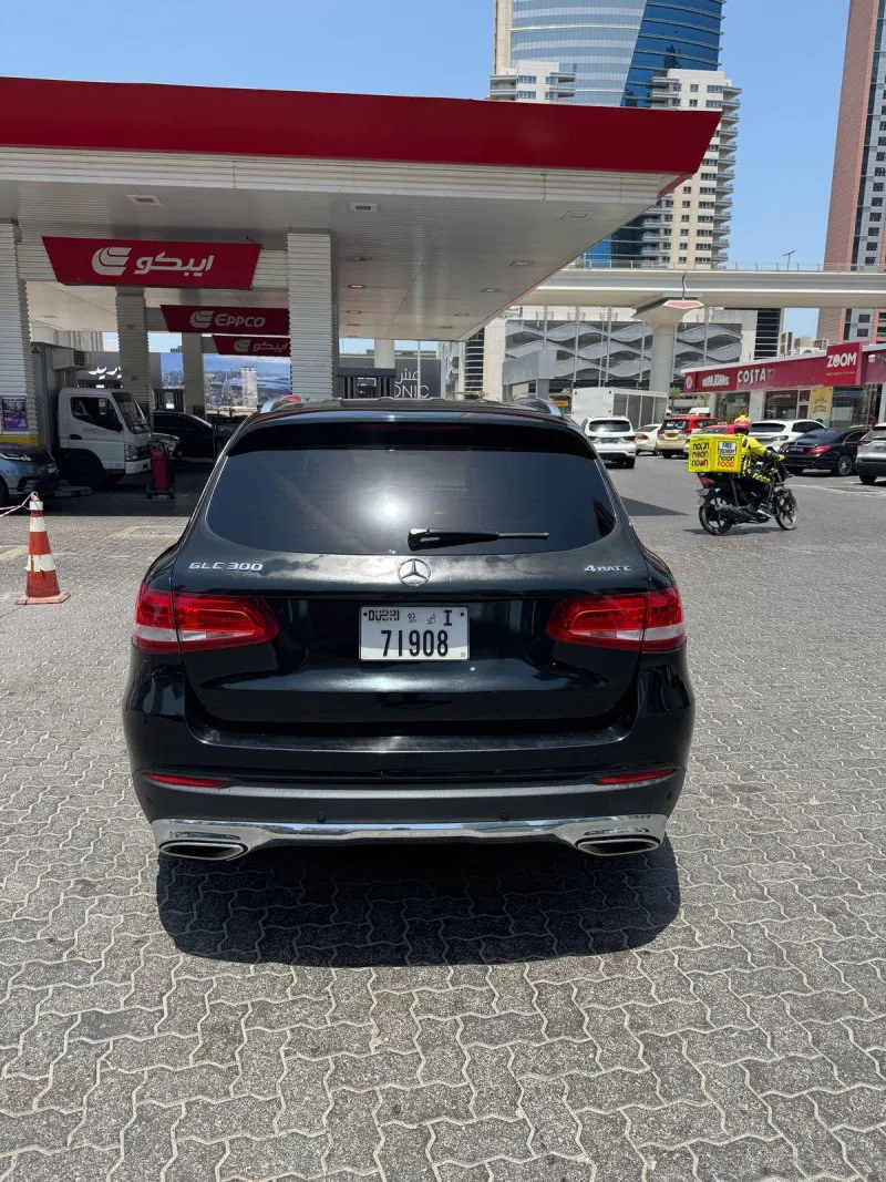 2018 مرسيدس-بنز GLC - جي ال سي in Dubai