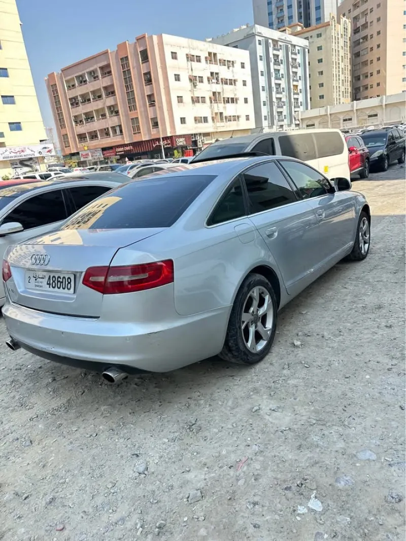 2011 اودي آي ٦ in Dubai