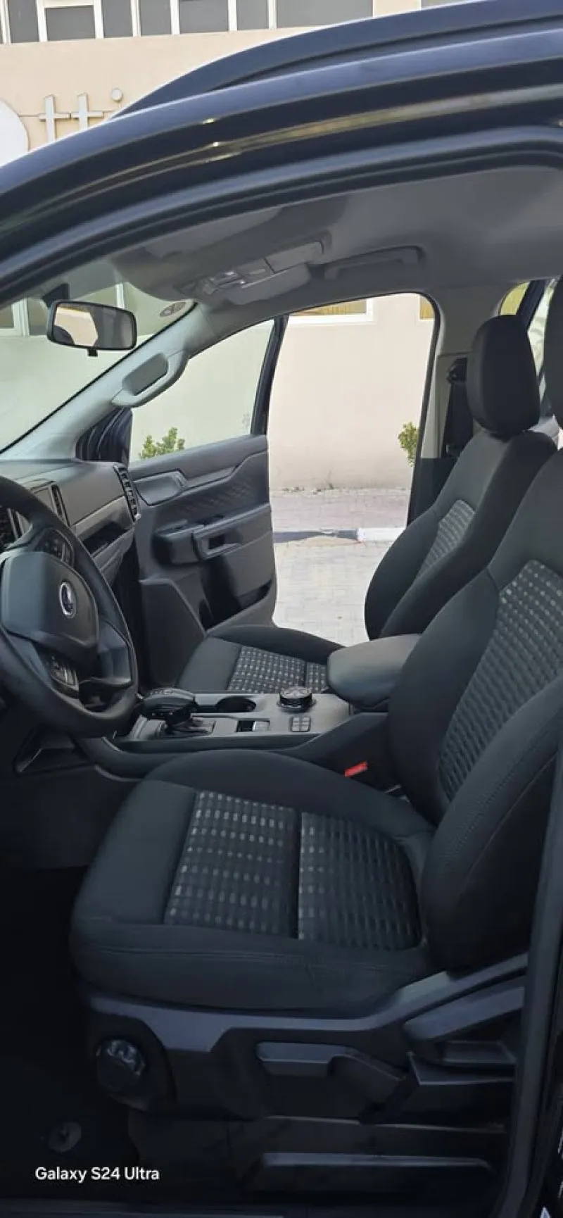 2024 Ford Everest in Dubai