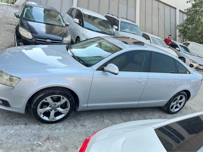 2011 اودي آي ٦ in Dubai