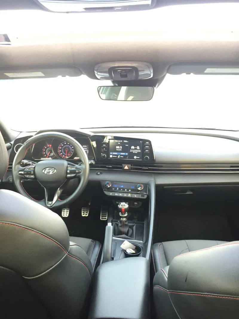 2021 Hyundai Elentra in Dubai
