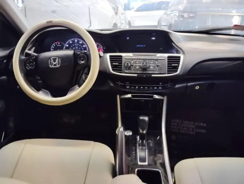 2016 هوندا أكورد in Dubai