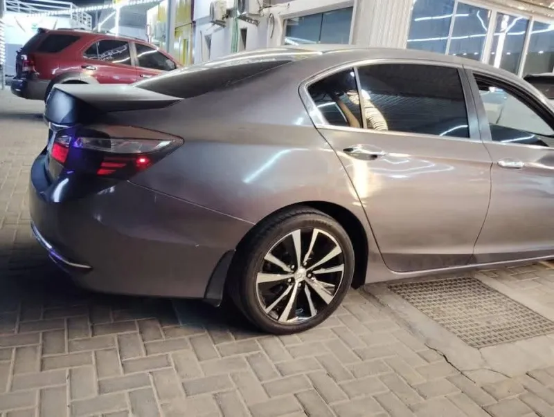 2016 هوندا أكورد in Dubai