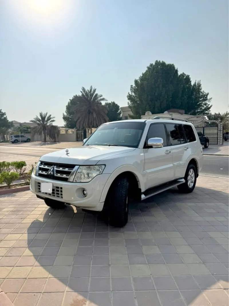 2014 Mitsubishi Pajero in Dubai