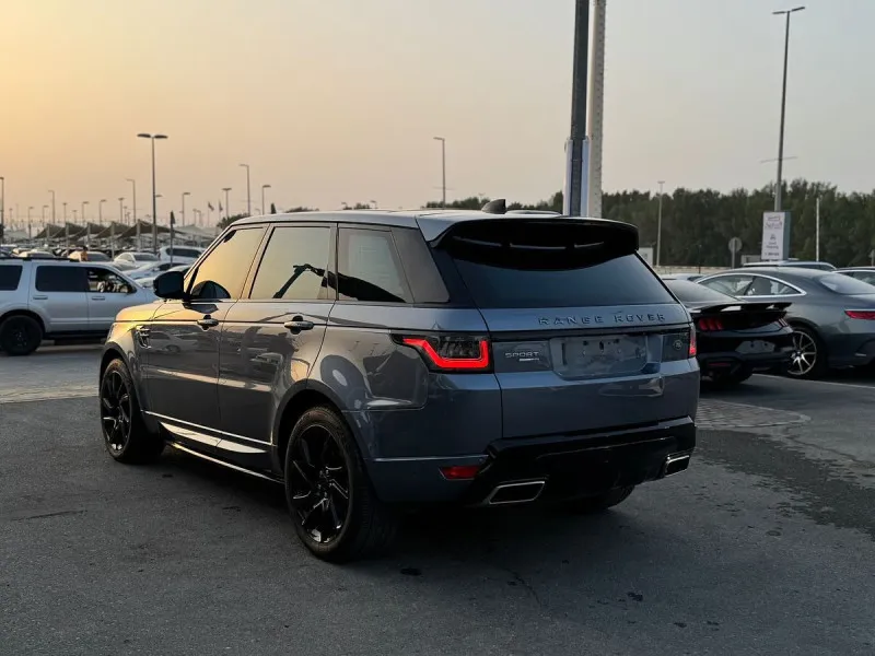 2019 Land Rover Range Rover Sport in Dubai