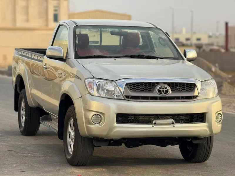 2010 Toyota Hilux in Dubai