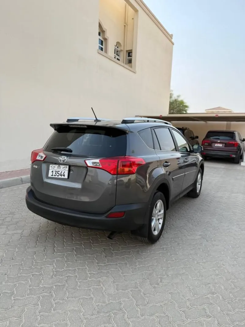 2014 تويوتا راف ٤ in Dubai