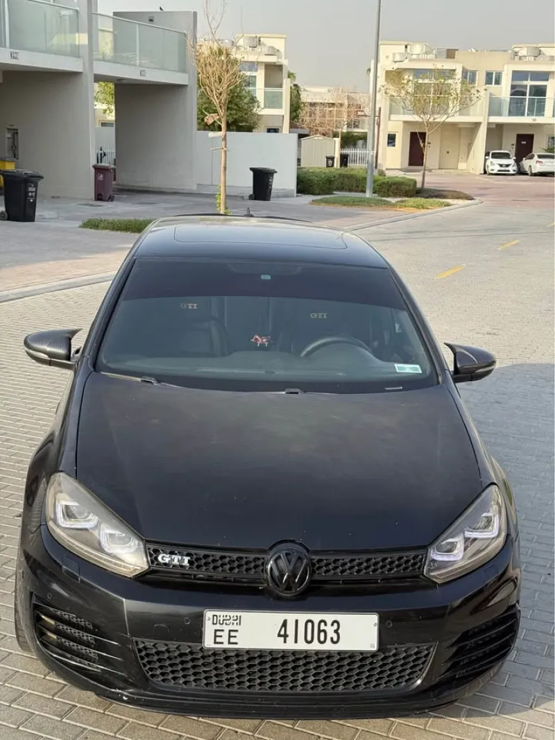 2011 فولجس فاجن جولف in Dubai