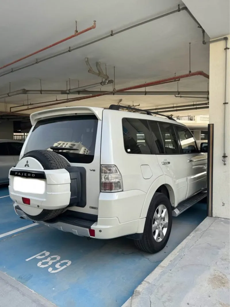 2014 Mitsubishi Pajero in Dubai