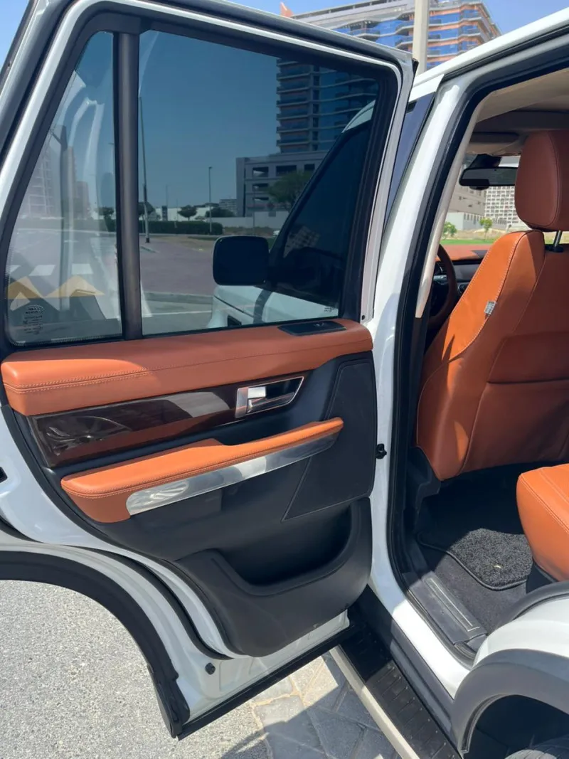 2012 Land Rover Range Rover Sport in Dubai