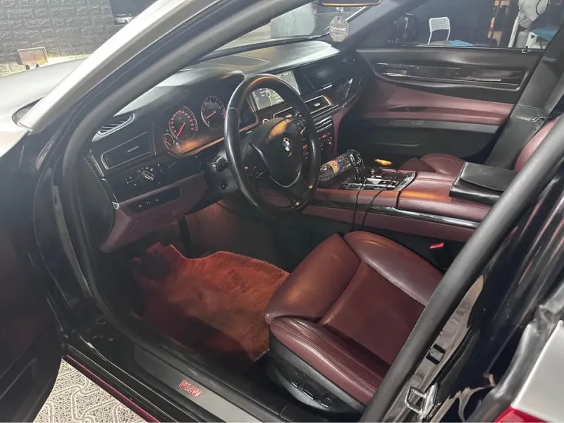 2011 BMW 7-Series in Dubai