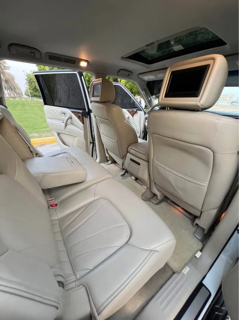 2016 Infiniti QX80 in Dubai