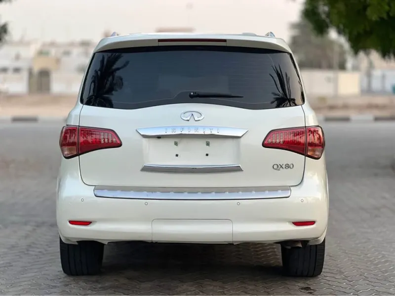 2016 Infiniti QX80 in Dubai