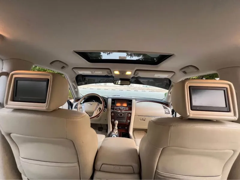 2016 Infiniti QX80 in Dubai