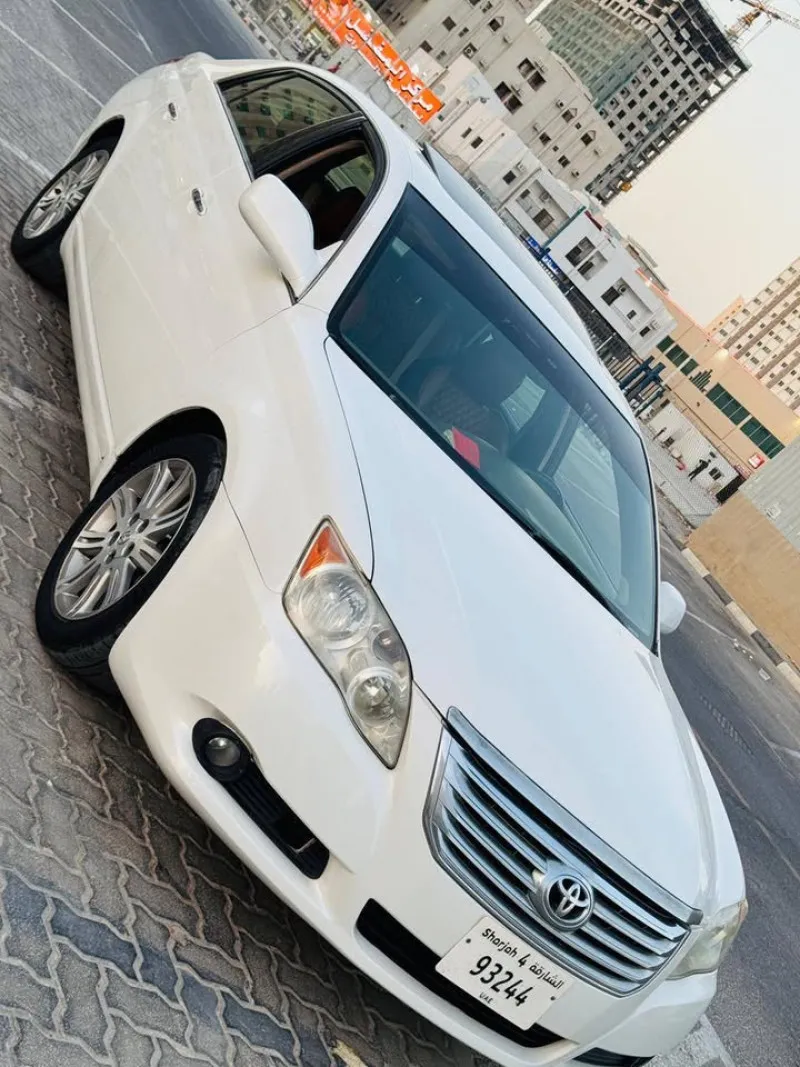 2009 تويوتا افالون in Dubai
