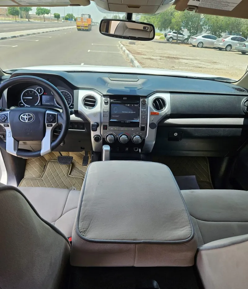 2015 Toyota Tundra in Dubai
