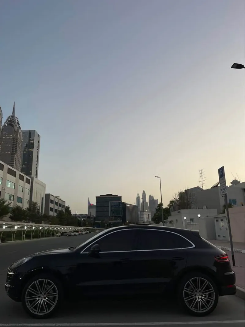 2015 Porsche Macan in Dubai