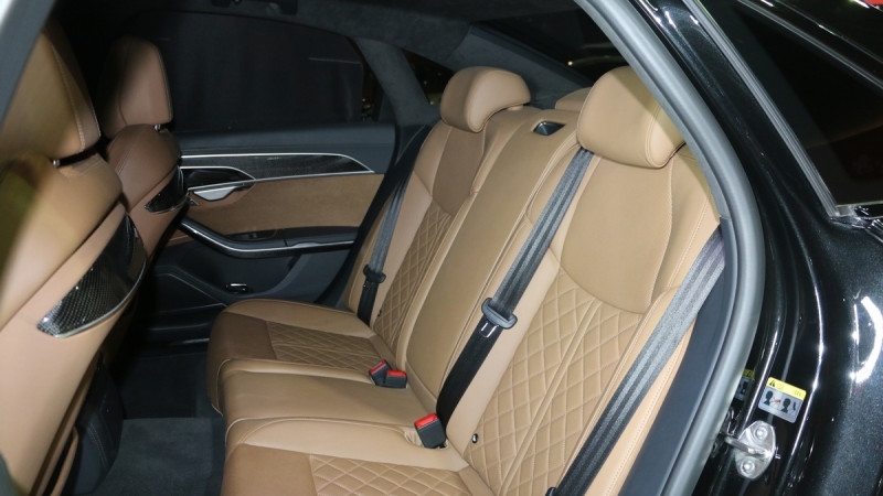 2020 Audi S8 in dubai