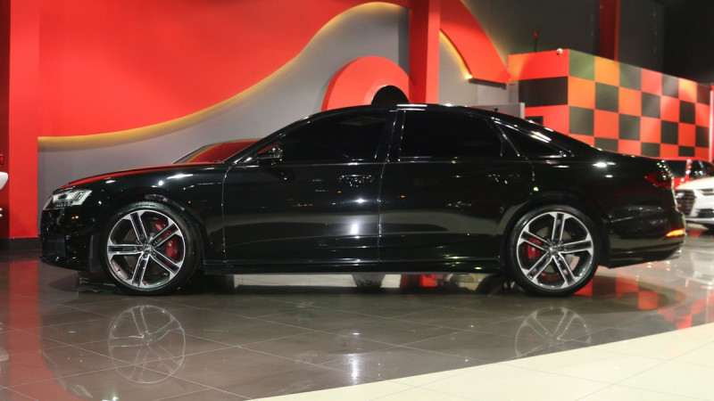 2020 Audi S8 in dubai