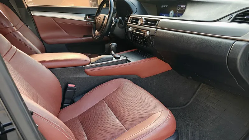 2015 Lexus GS in Dubai