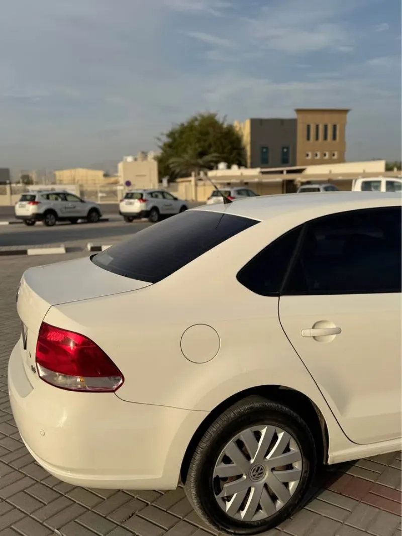 2016 Volkswagen Polo in Dubai