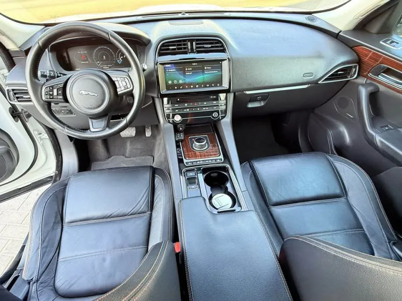 2017 Jaguar F-Pace in Dubai