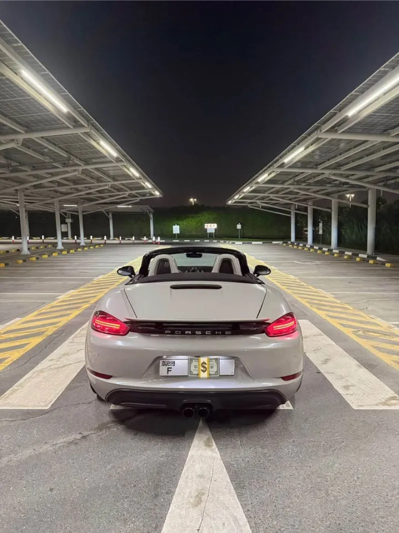 2018 بورش بوكستر in Dubai