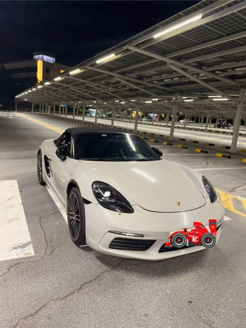 2018 بورش بوكستر in Dubai