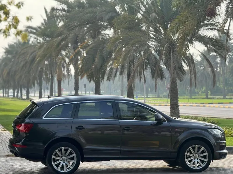 2013 Audi Q7 in Dubai