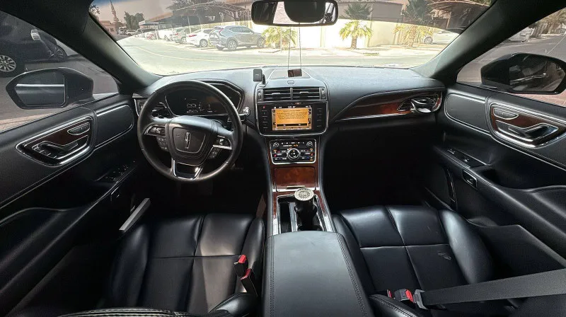 2019 Lincoln Continential in Dubai