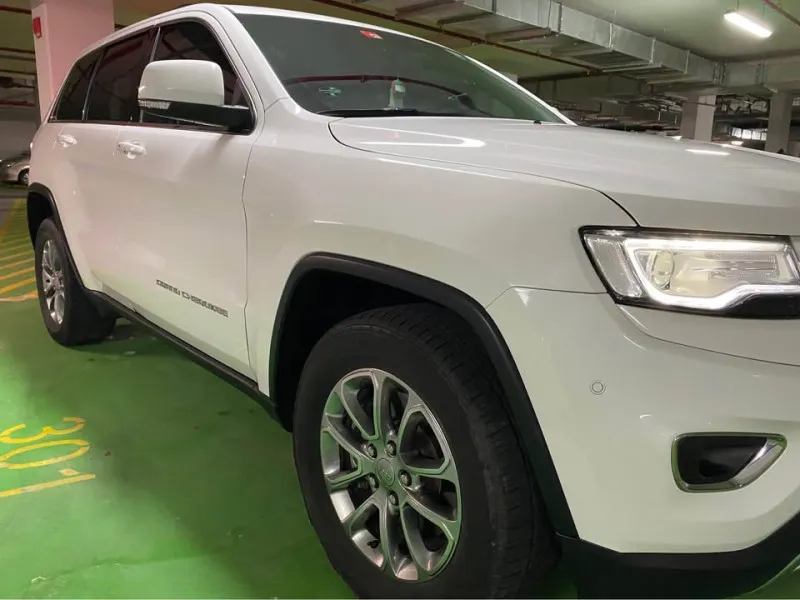 2015 Jeep Grand Cherokee in Dubai