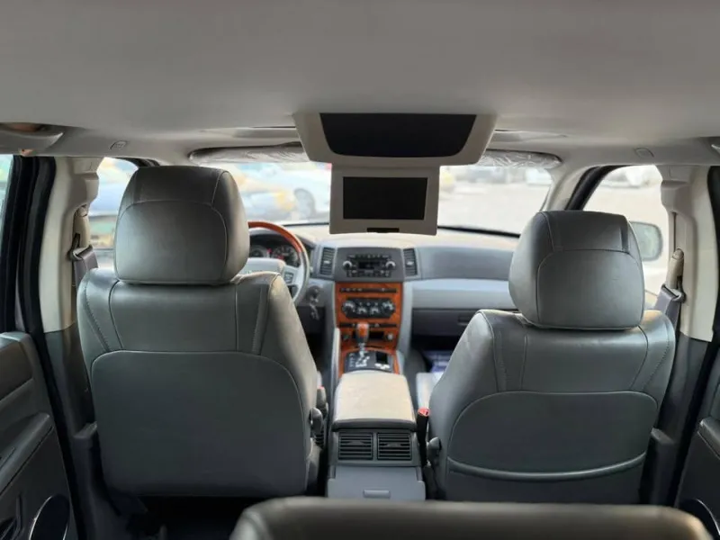 2007 Jeep Cherokee in Dubai