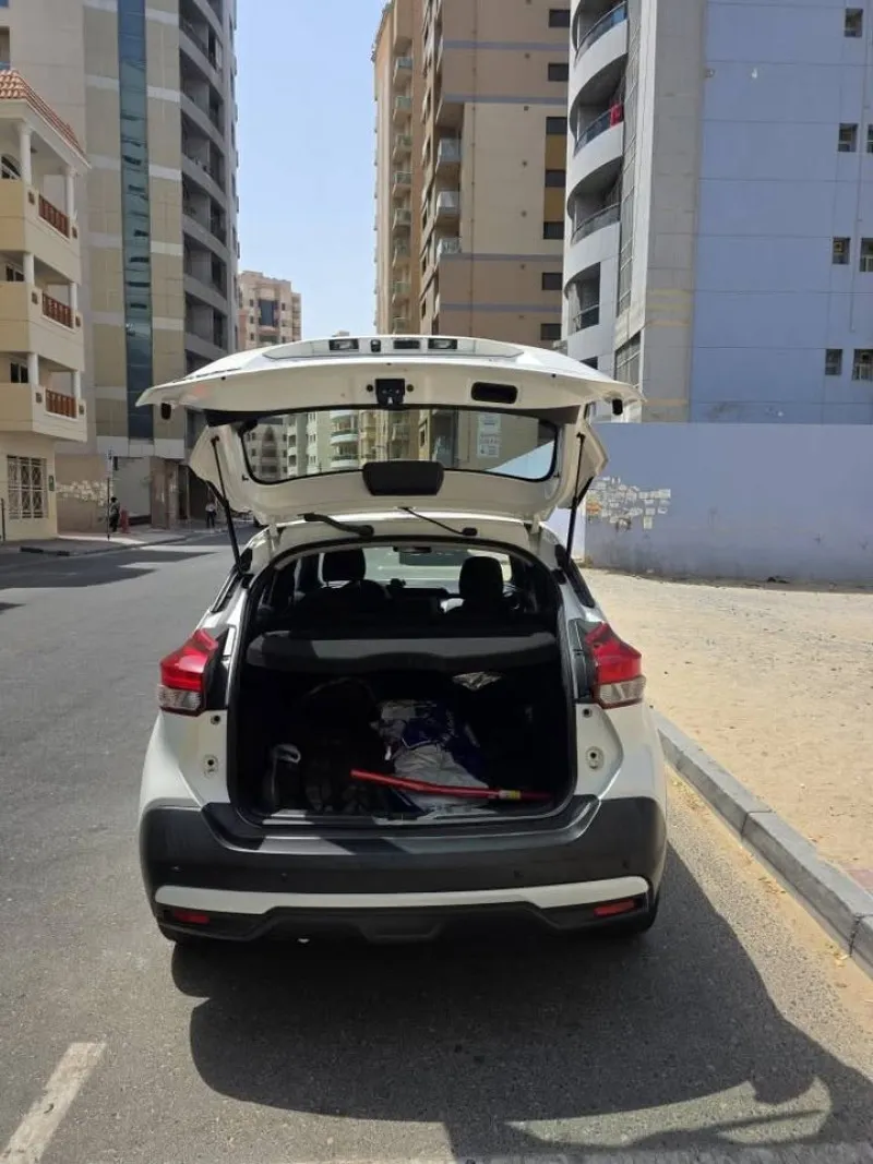 2020 نيسان كيكس in Dubai