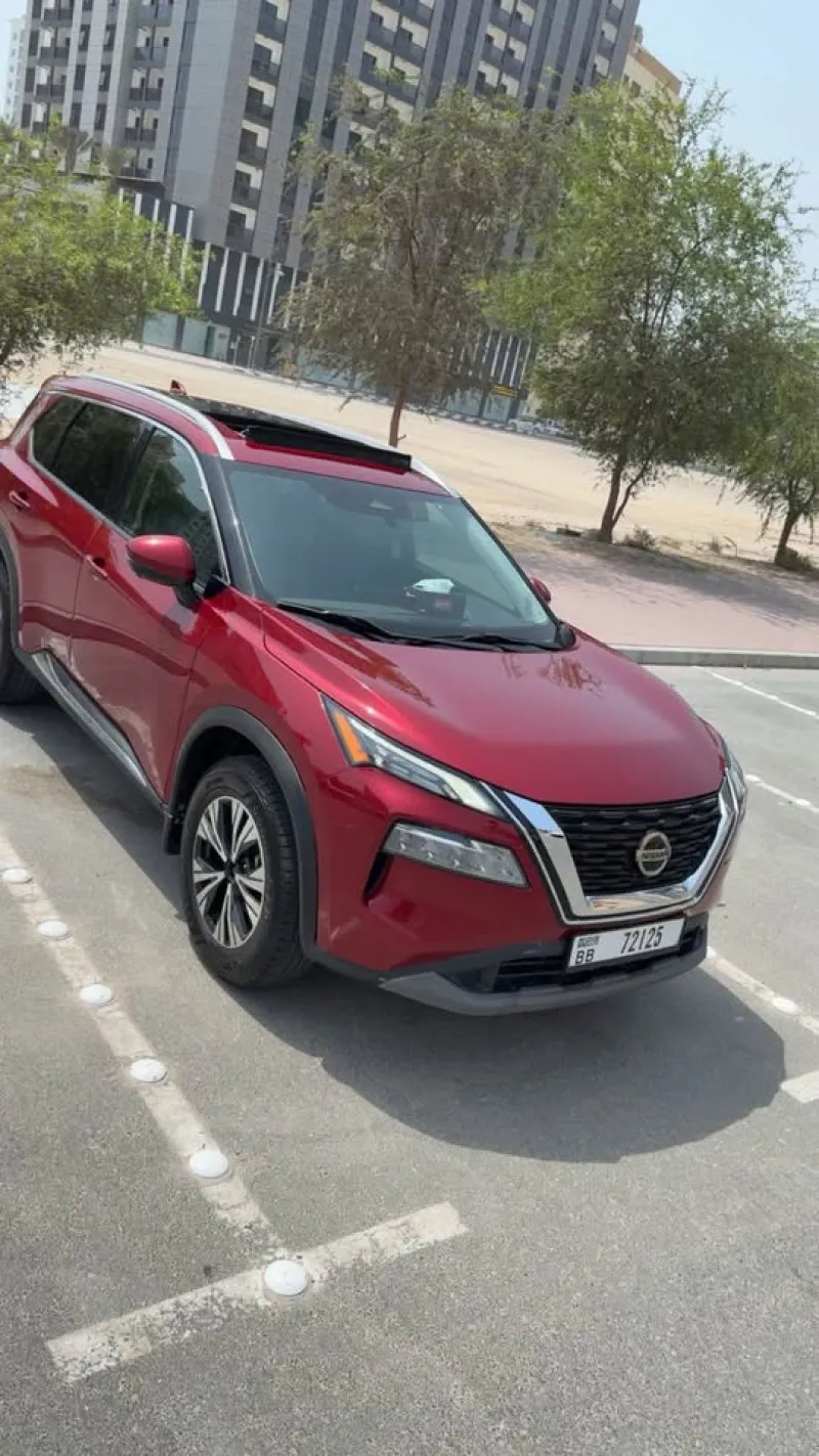 2021 Nissan Rogue in Dubai
