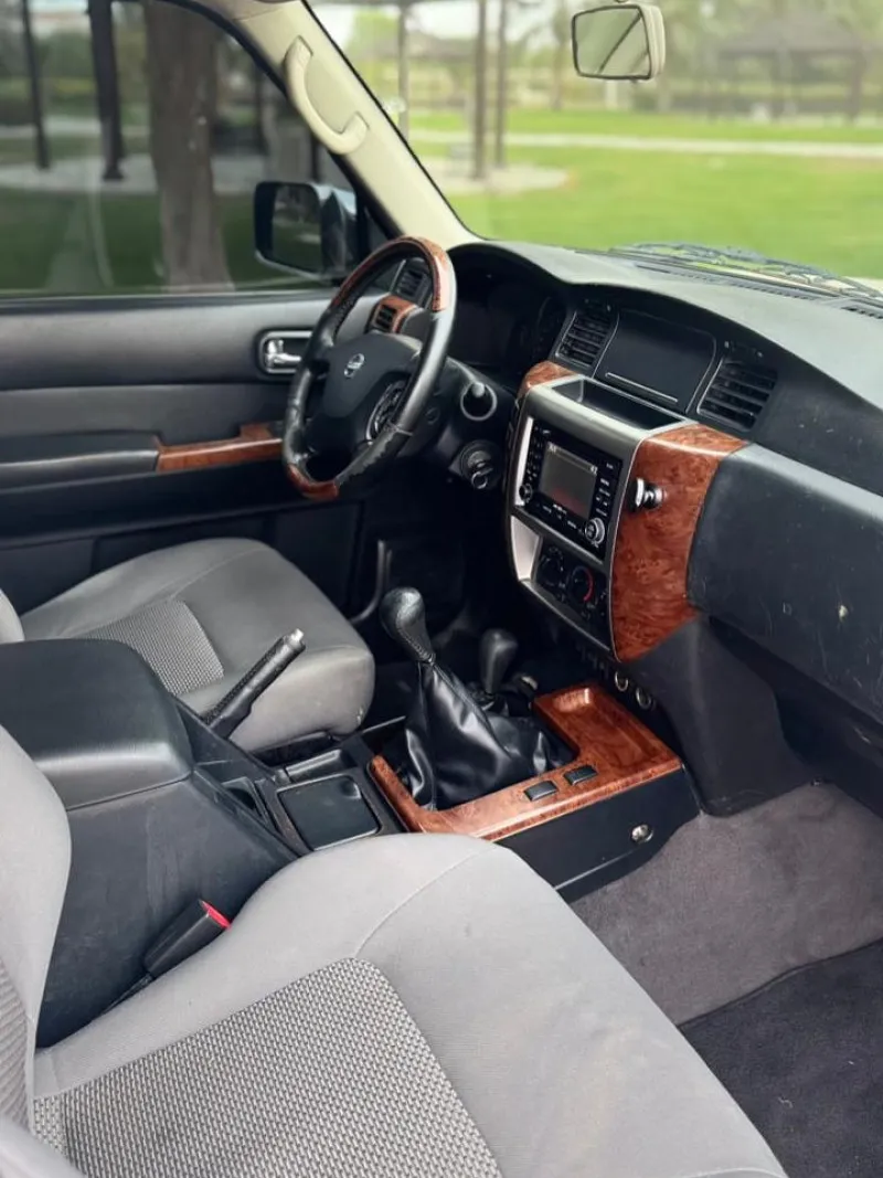 2010 Nissan Patrol Super Safari in Dubai
