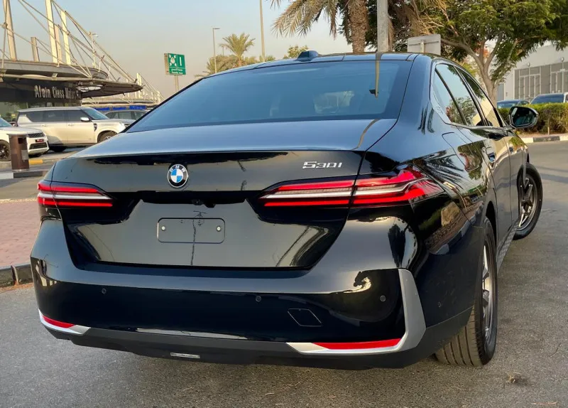 2025 بي أم دابليو الفئة - 5 in Dubai