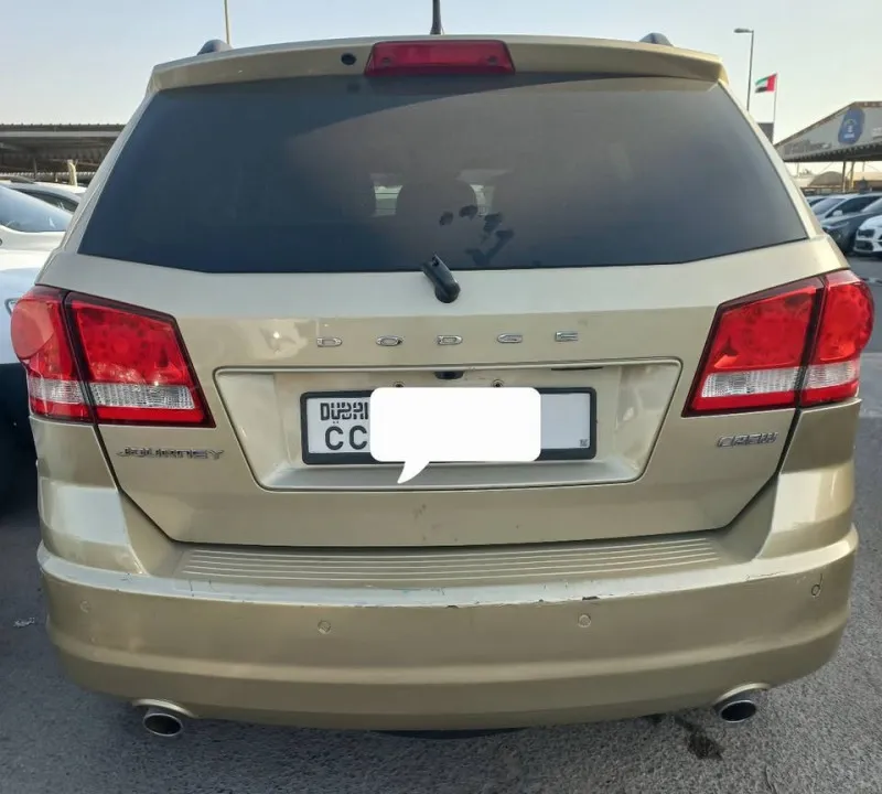 2011 دودج جورني in Dubai