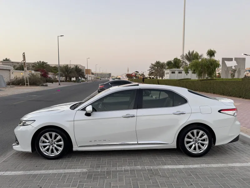 2019 تويوتا كامري in Dubai