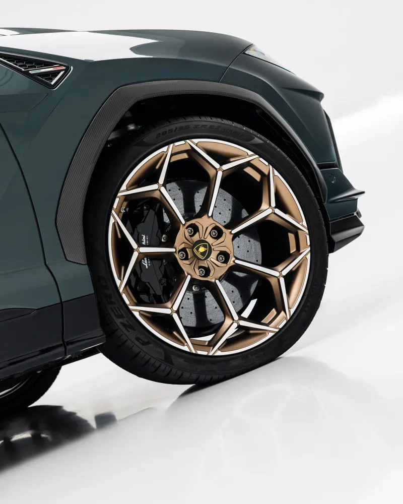 2024 Lamborghini URUS in Dubai
