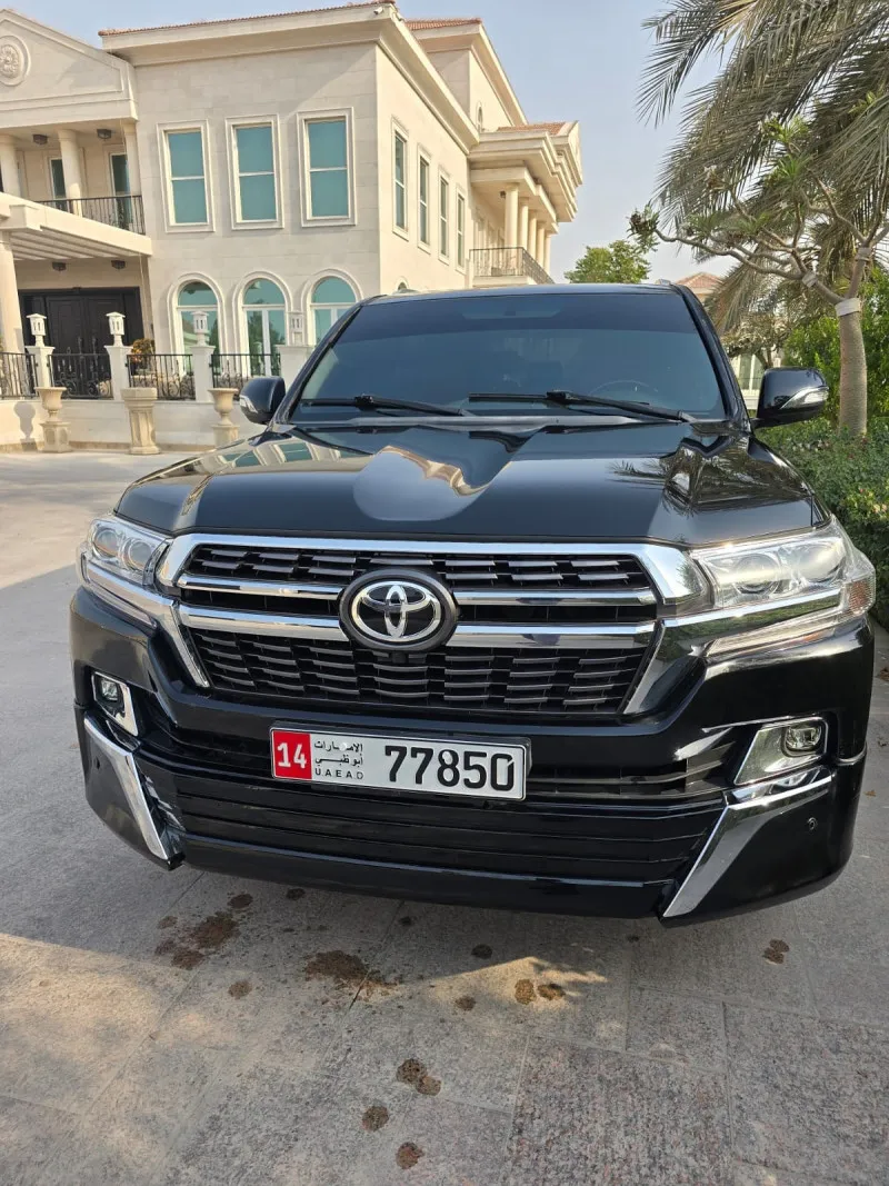 2011 Toyota Land Cruiser in Dubai