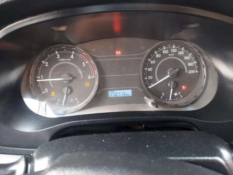 2021 تويوتا هايلوكس in Dubai