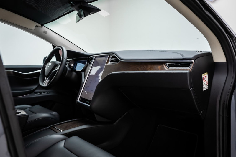 2018 Tesla Model X in dubai