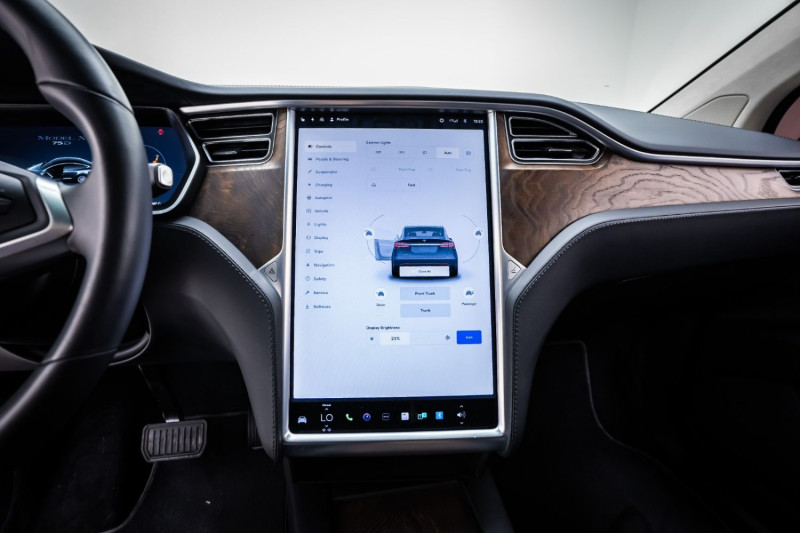 2018 Tesla Model X in dubai